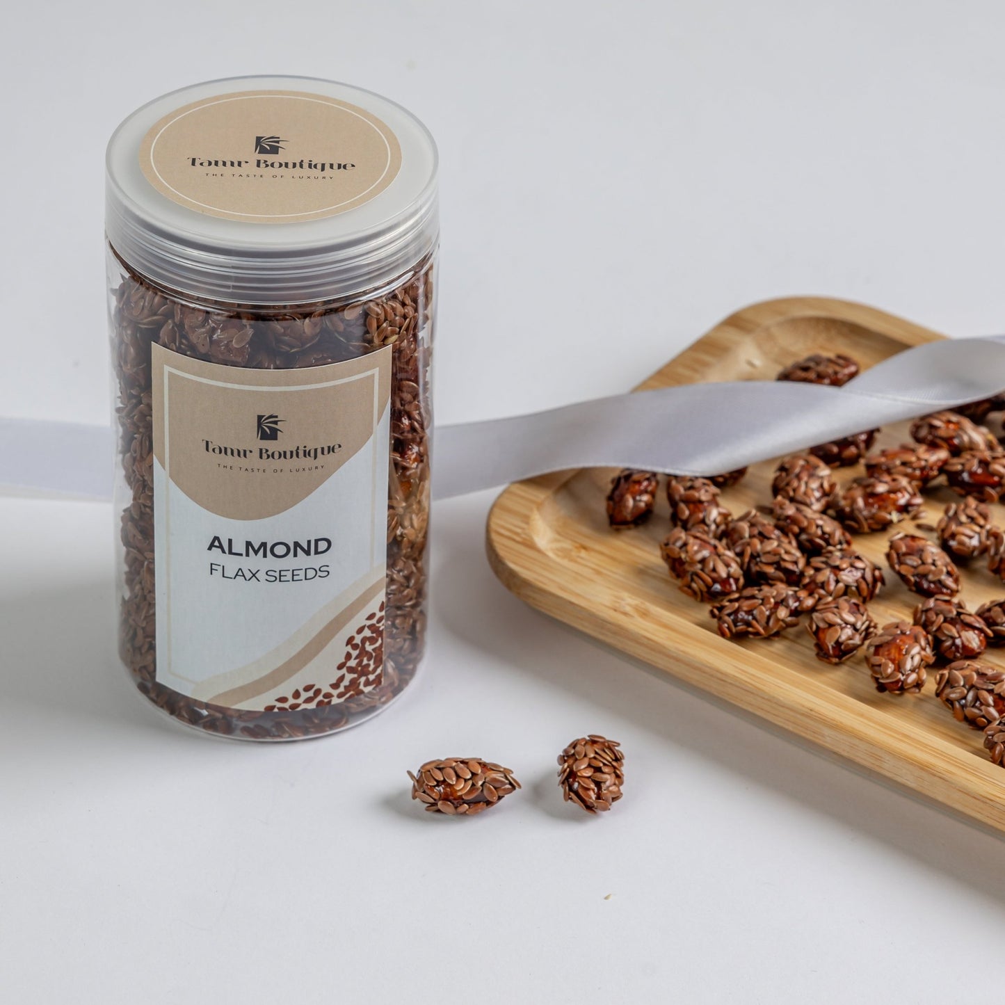 Caramelized Almond with Flax Seed and Cinnamon - Tamr Boutique