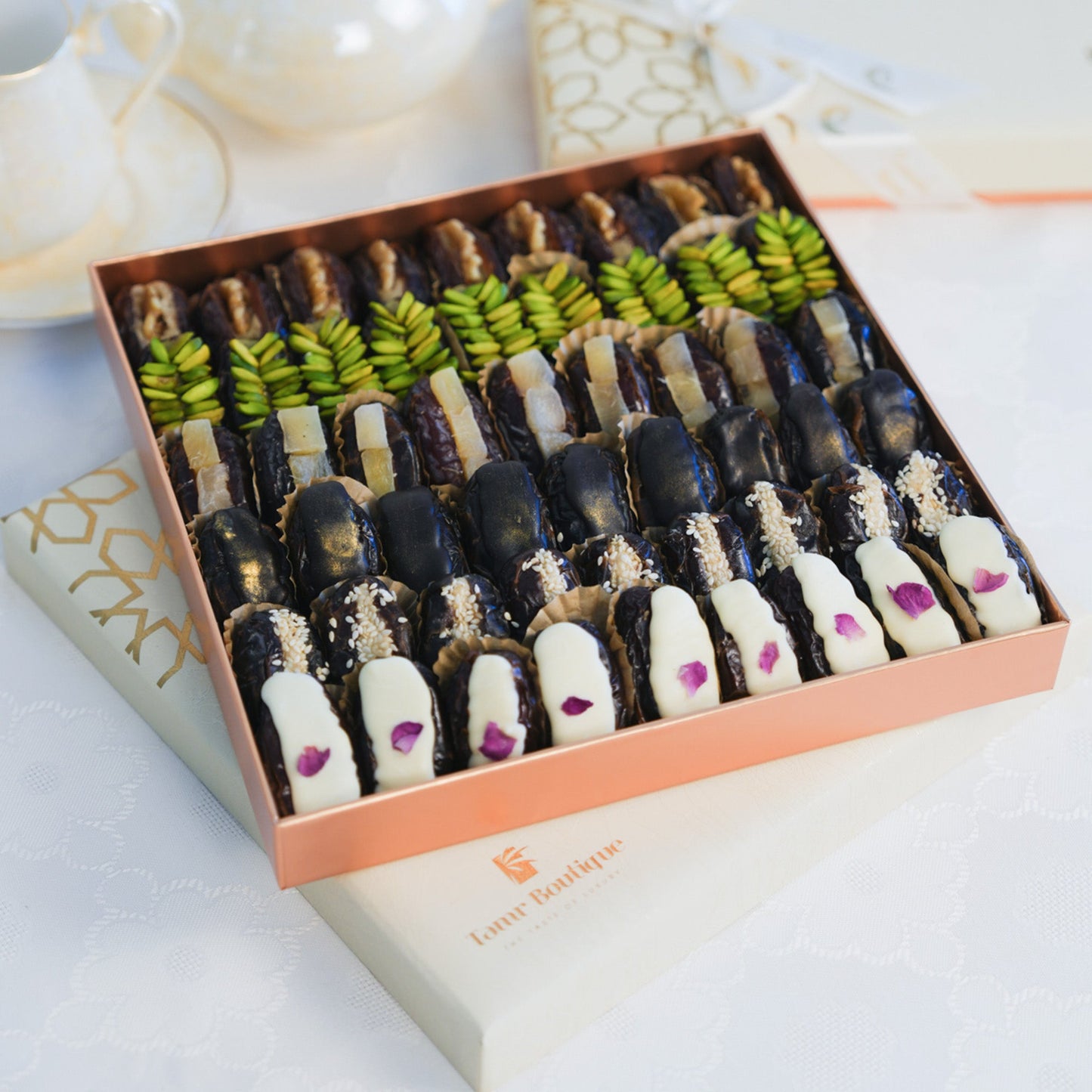 Noor Box - Pure Indulgence Collection - Tamr Boutique