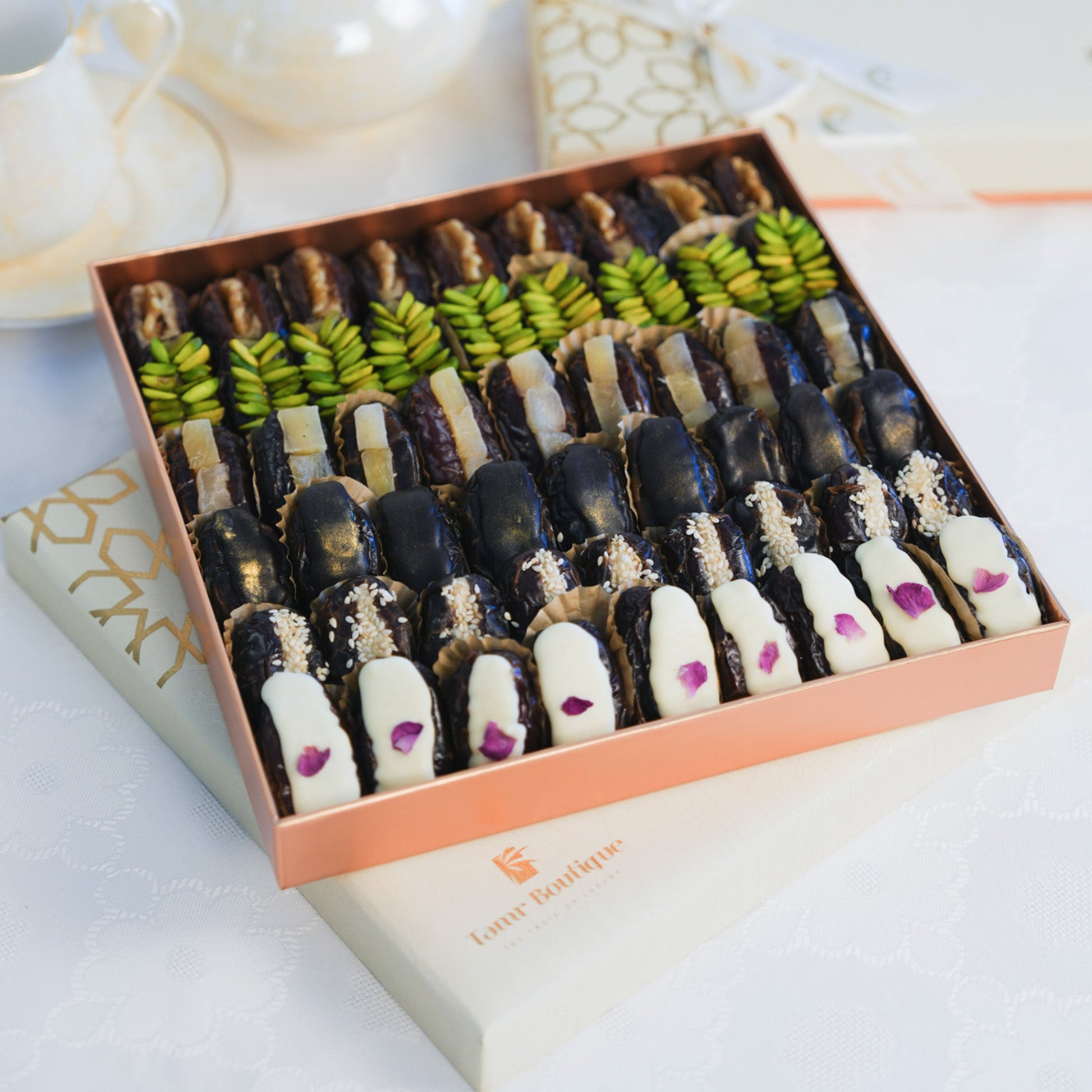 Noor Box - Pure Indulgence Collection - Tamr Boutique