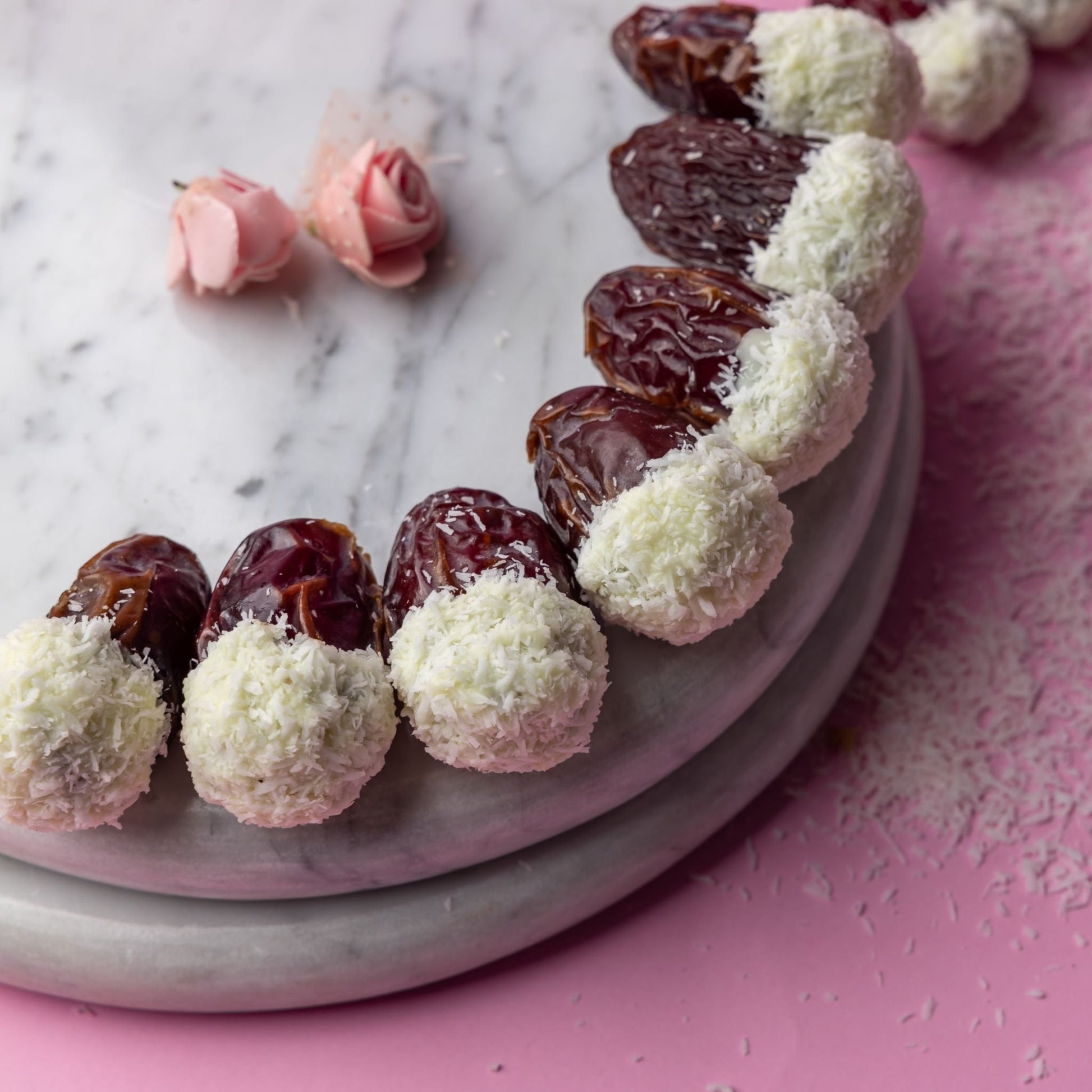 Ramadan Red Tray - Tamr Boutique